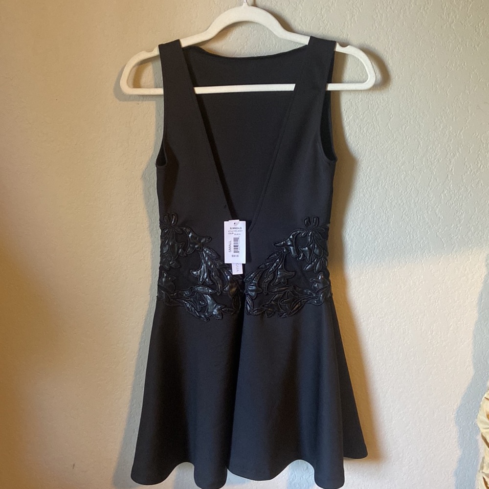 NWT Bloomingdale’s Aqua black dress with leather detail - Picture 2 of 3